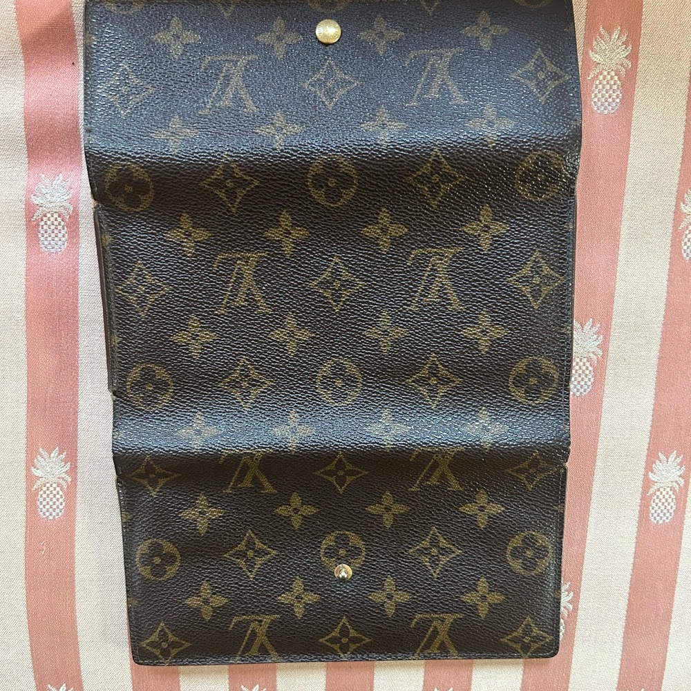 Louis Vuitton Brown Monogram Wallet with Gold-Tone Hardware - Picture 6 of 6